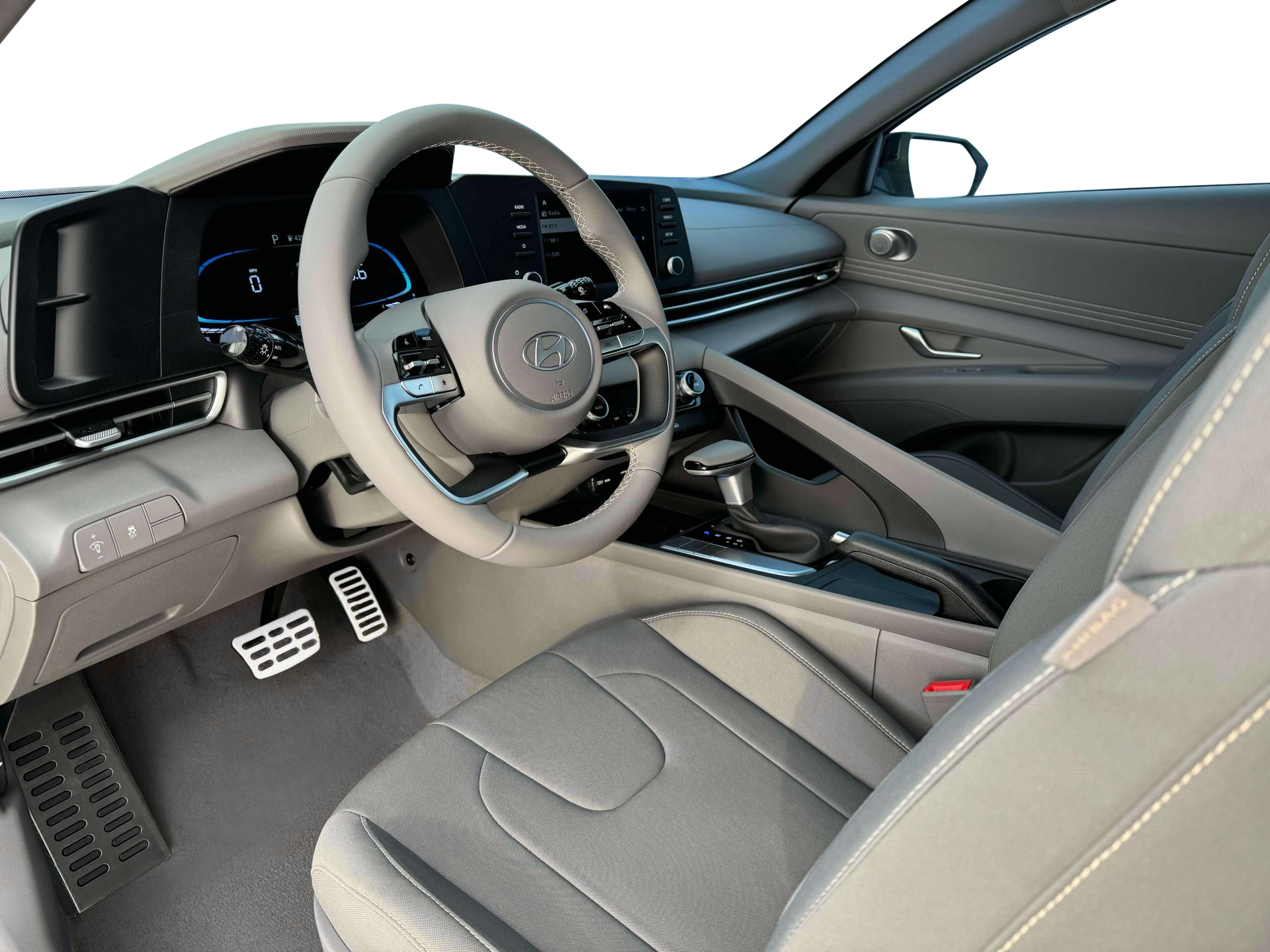 2025 Hyundai Elantra - $21,801