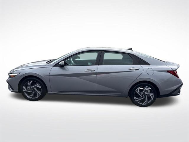 2025 Hyundai Elantra - $20,892