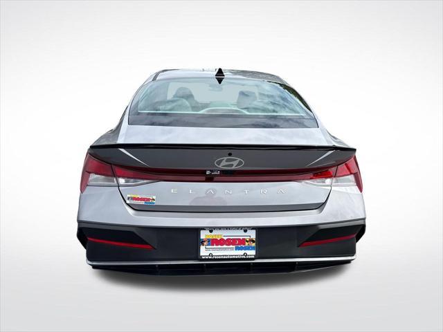 2025 Hyundai Elantra - $20,892