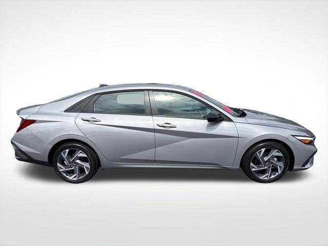 2025 Hyundai Elantra - $20,892