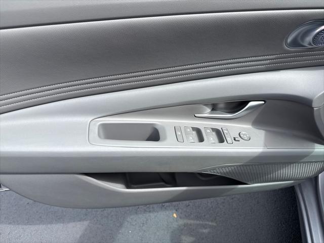 2025 Hyundai Elantra - $20,892