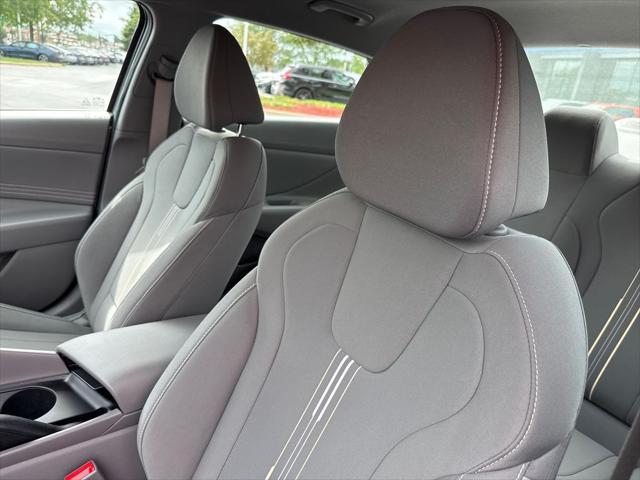 2025 Hyundai Elantra - $20,892