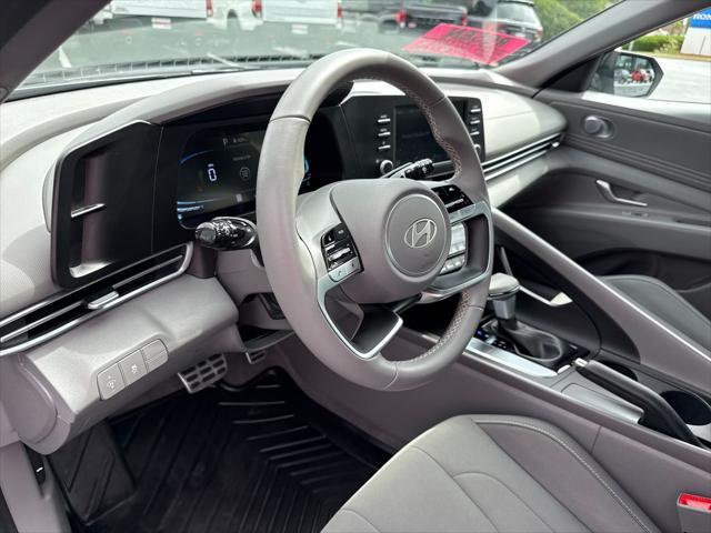 2025 Hyundai Elantra - $20,892
