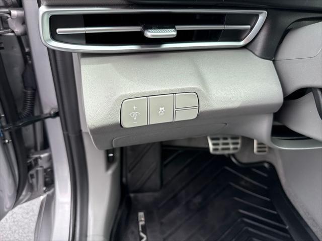 2025 Hyundai Elantra - $20,892