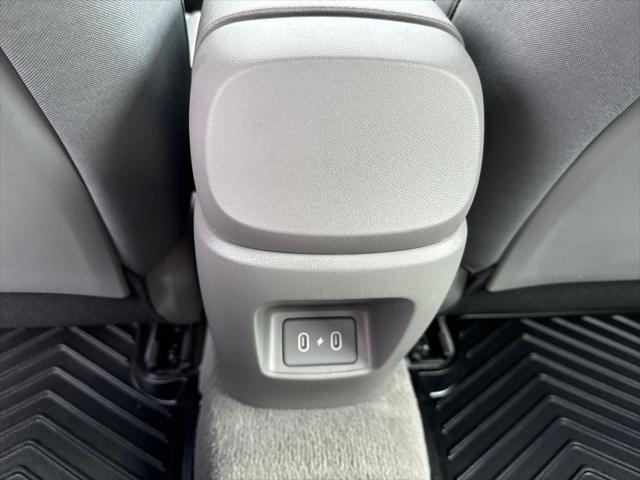 2025 Hyundai Elantra - $20,892