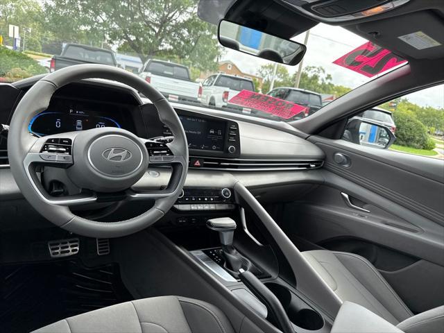 2025 Hyundai Elantra - $20,892