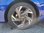 2025 Elantra Thumbnail 11