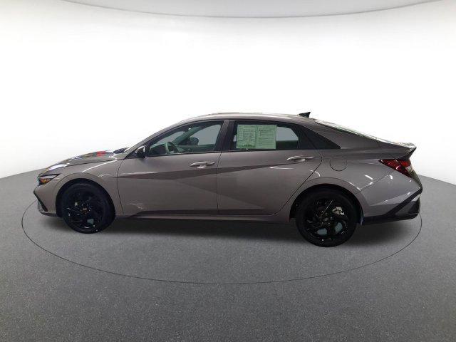 2026 Hyundai Elantra - $22,300
