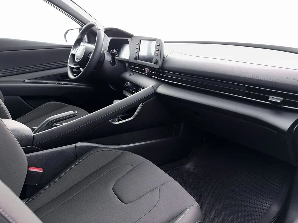2026 Hyundai Elantra - $25,025