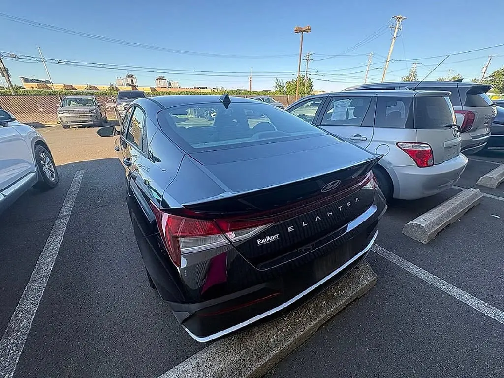 2026 Hyundai Elantra - $22,676