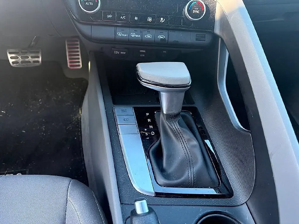 2026 Hyundai Elantra - $22,676