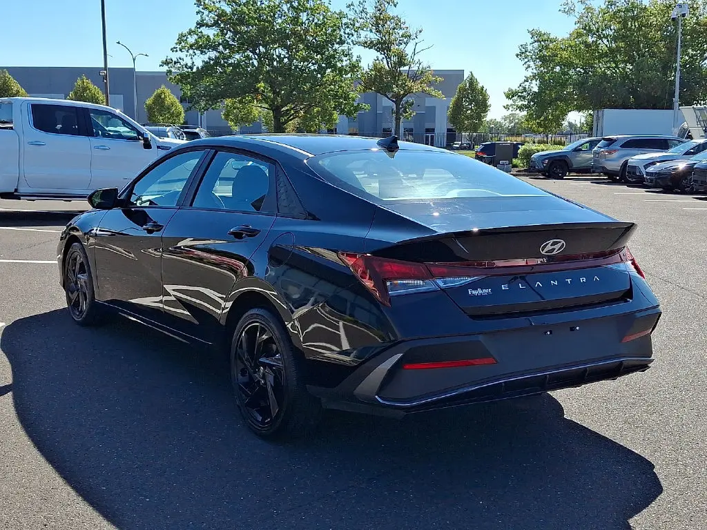2026 Hyundai Elantra - $22,676
