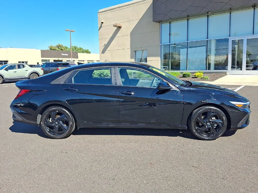 2026 Hyundai Elantra - $22,676