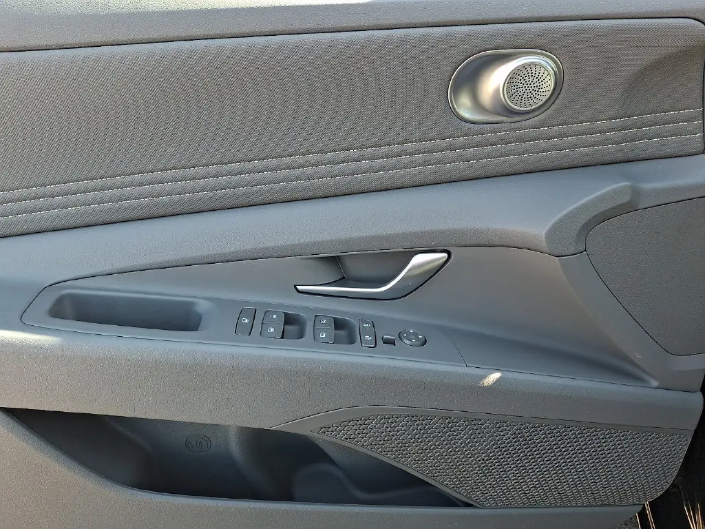 2026 Hyundai Elantra - $22,676