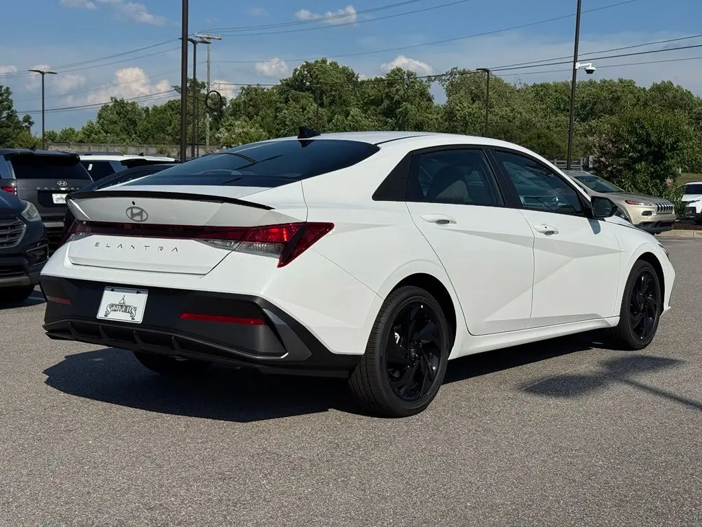 2026 Hyundai Elantra - $24,219