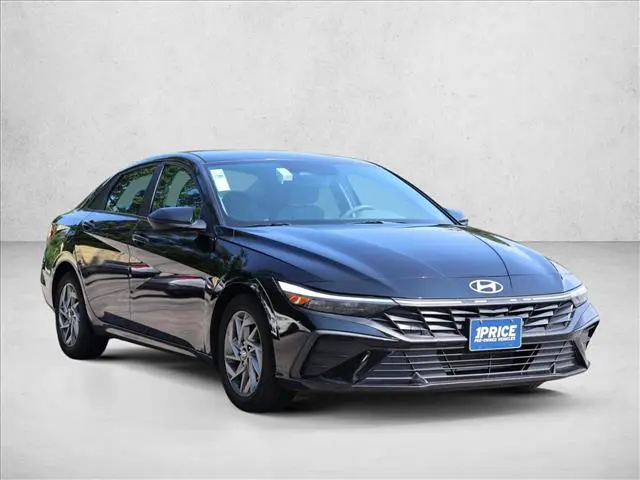 2024 Hyundai Elantra - $16,198