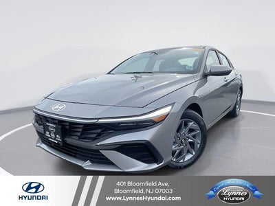 2024 Hyundai Elantra SEL 4DR Sedan