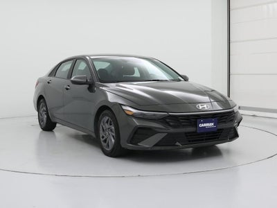 2024 Hyundai Elantra SEL 4DR Sedan