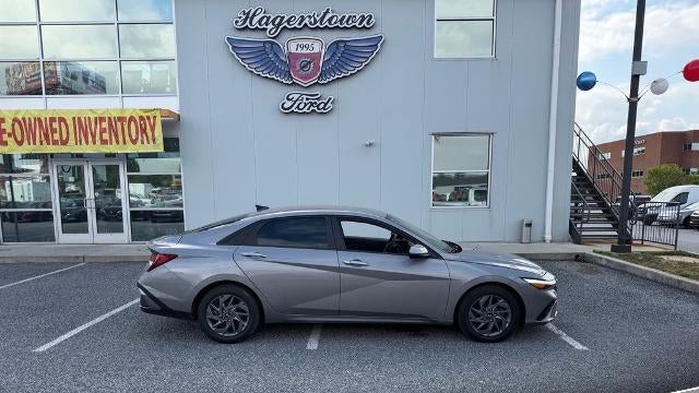 Preowned 2024 Hyundai ELANTRA SEL for Sale