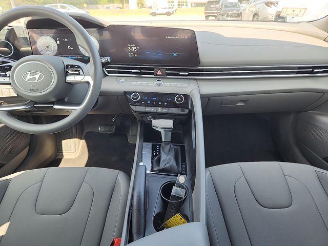 2024 Hyundai Elantra - $20,499