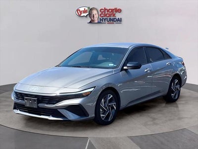 2025 Hyundai Elantra SEL Sport 4DR Sedan