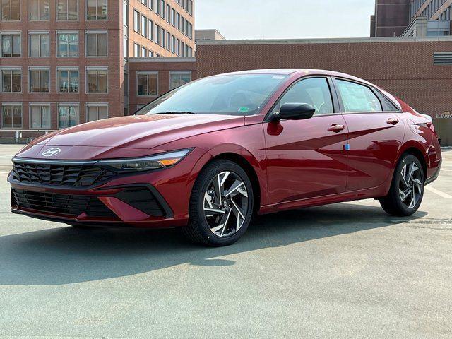 2025 Hyundai Elantra - $20,694