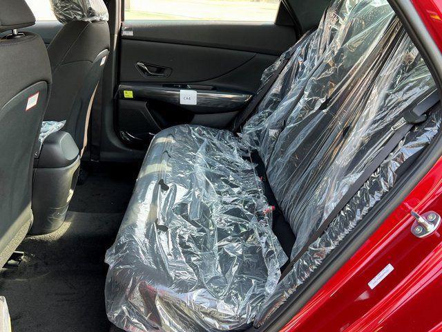 2025 Hyundai Elantra - $20,694