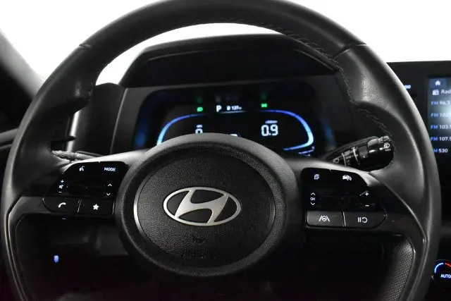 2025 Hyundai Elantra - $20,211