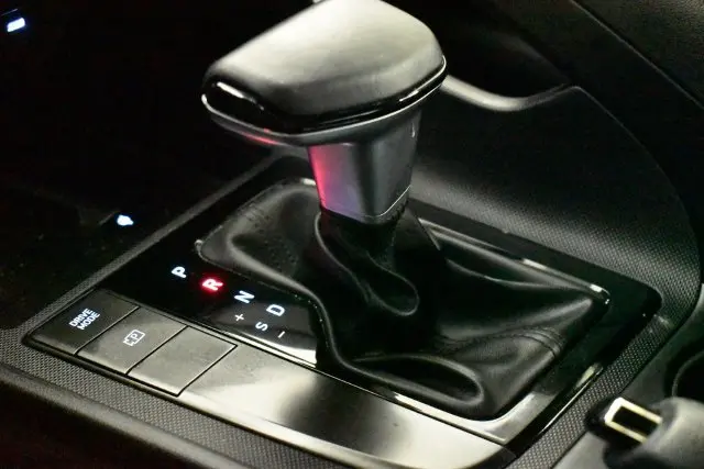 2025 Hyundai Elantra - $20,211