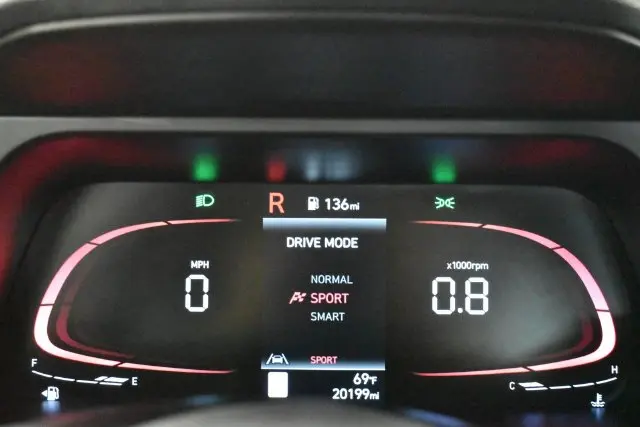 2025 Hyundai Elantra - $20,211