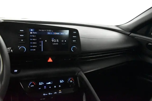 2025 Hyundai Elantra - $20,211
