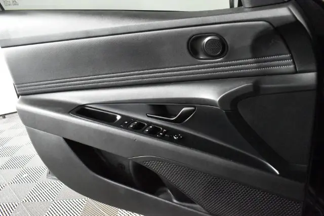 2025 Hyundai Elantra - $20,211