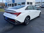 2025 Elantra Thumbnail 4