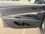 2025 Elantra Thumbnail 16