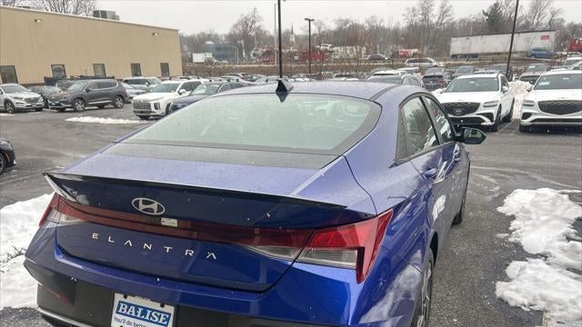 2025 Hyundai ELANTRA SEL Sport