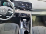 2025 Elantra Thumbnail 13