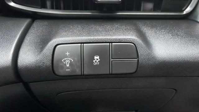 2025 Hyundai Elantra - $21,998