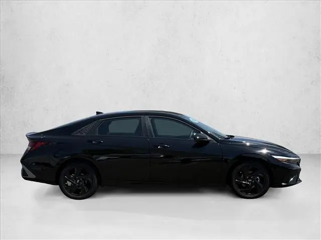 2026 Hyundai Elantra - $20,405