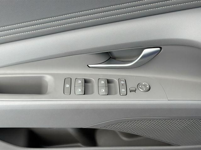 2026 Hyundai Elantra - $21,000