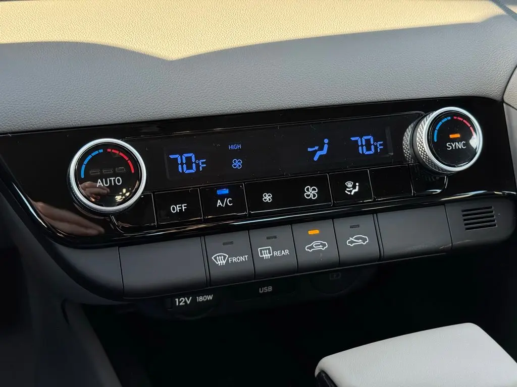 2026 Hyundai Elantra - $23,815