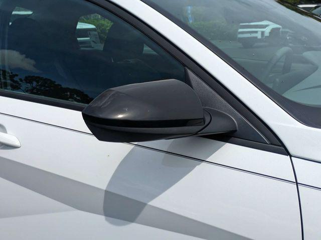 2026 Hyundai Elantra - $23,345