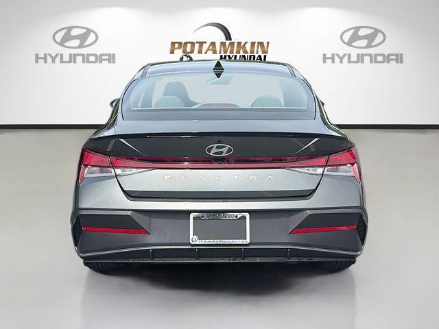 2026 Hyundai Elantra - $20,290
