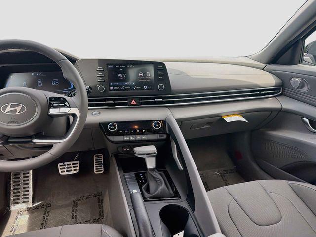 2026 Hyundai Elantra - $20,290