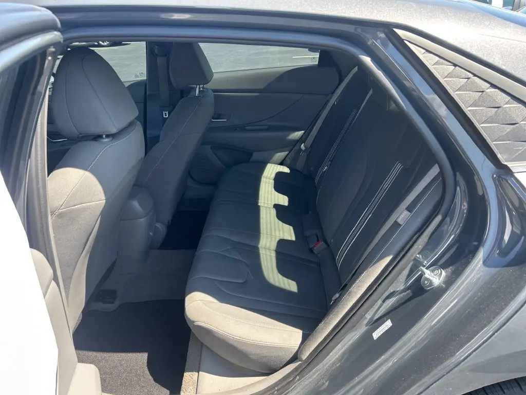 2024 Hyundai Elantra - $21,888