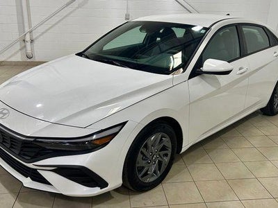 2024 Hyundai Elantra SEL 4DR Sedan