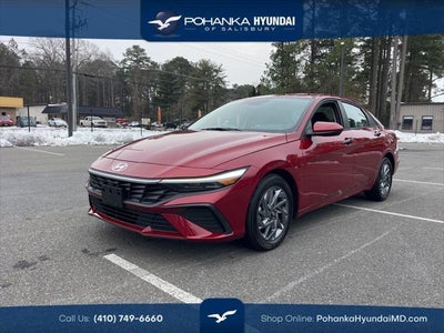 2024 Hyundai Elantra SEL 4DR Sedan