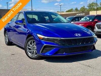 2024 Hyundai Elantra SEL 4DR Sedan