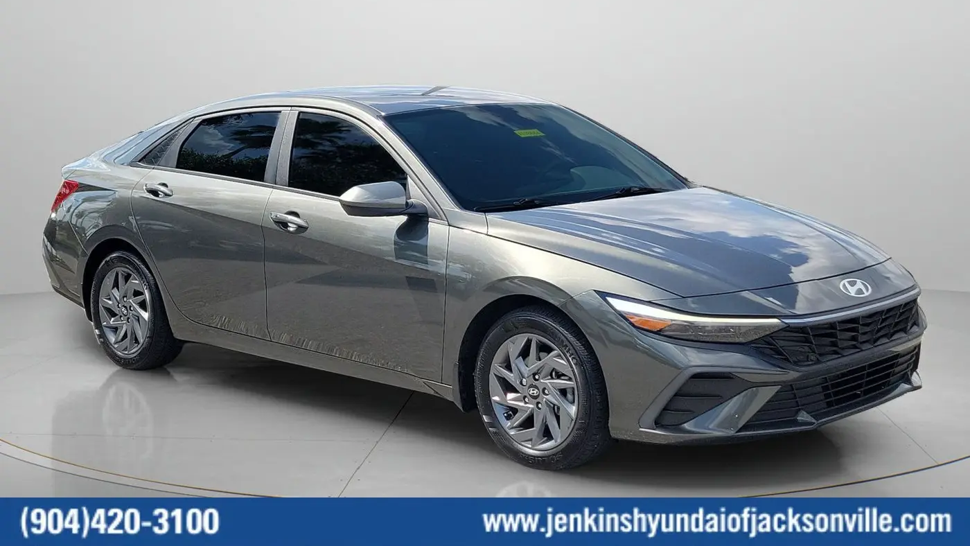 Preowned 2024 Hyundai ELANTRA SEL for Sale