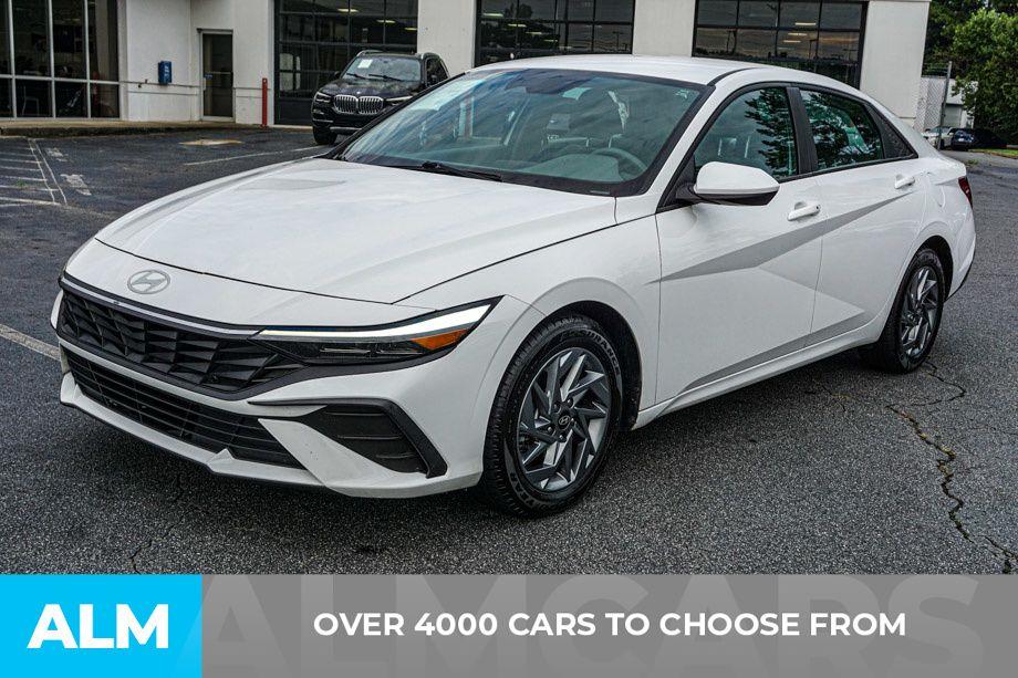 2024 Hyundai ELANTRA SEL — photo 1 of 12