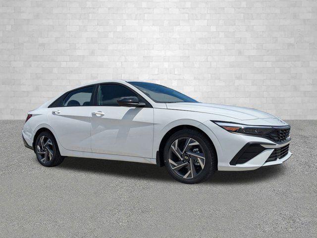2025 Hyundai Elantra - $25,177
